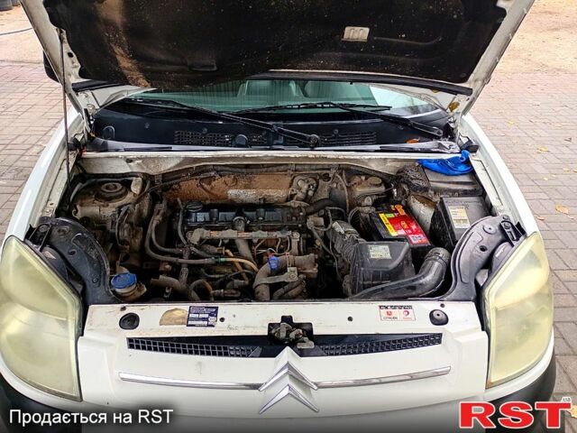 Білий Сітроен Берлінго, об'ємом двигуна 1.9 л та пробігом 245 тис. км за 2500 $, фото 8 на Automoto.ua