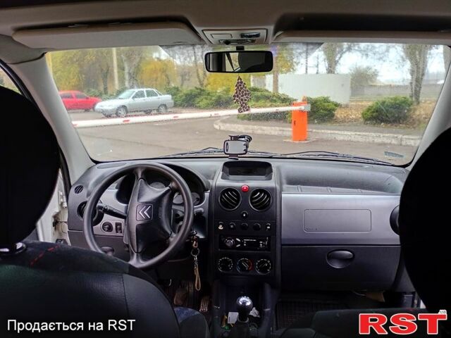 Білий Сітроен Берлінго, об'ємом двигуна 1.9 л та пробігом 245 тис. км за 2500 $, фото 9 на Automoto.ua