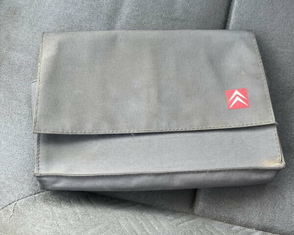 Ситроен Берлинго 2006 в Черновцах на Automoto.ua Белый Ситроен Берлинго, объемом двигателя 1.9 л и пробегом 350 тыс. км за 2950 $, фото 9 на Automoto.ua