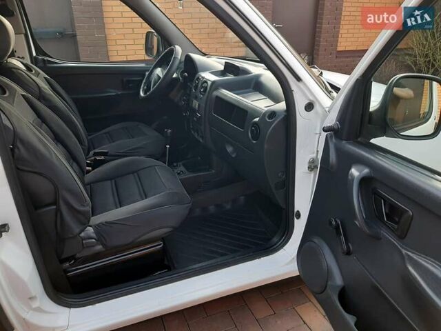 Белый Ситроен Берлинго, объемом двигателя 1.9 л и пробегом 210 тыс. км за 3000 $, фото 8 на Automoto.ua