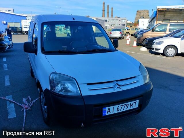 Белый Ситроен Берлинго, объемом двигателя 1.6 л и пробегом 238 тыс. км за 3200 $, фото 1 на Automoto.ua