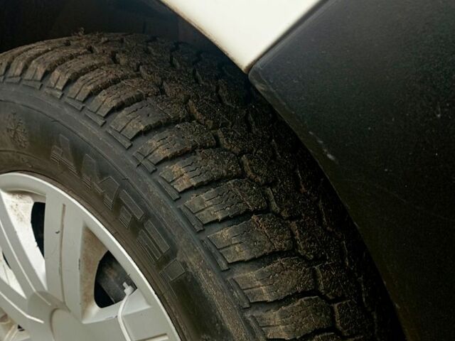 Белый Ситроен Берлинго, объемом двигателя 1.9 л и пробегом 234 тыс. км за 3100 $, фото 7 на Automoto.ua