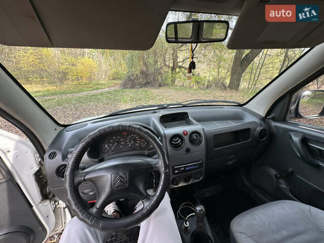 Белый Ситроен Берлинго, объемом двигателя 1.9 л и пробегом 412 тыс. км за 3800 $, фото 10 на Automoto.ua