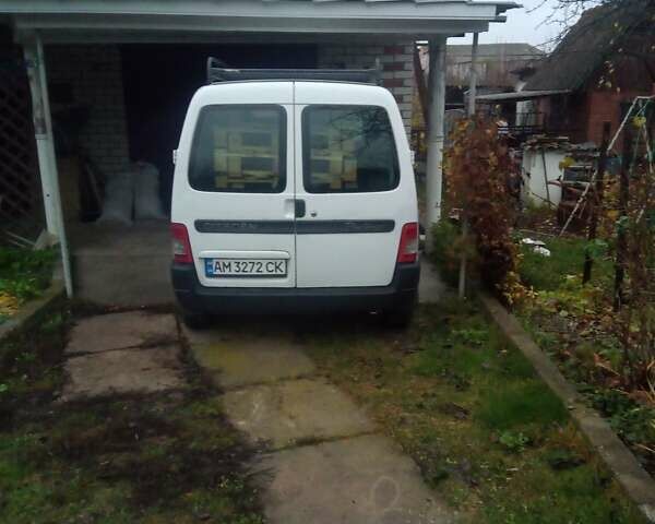 Білий Сітроен Берлінго, об'ємом двигуна 1.36 л та пробігом 240 тис. км за 3500 $, фото 2 на Automoto.ua