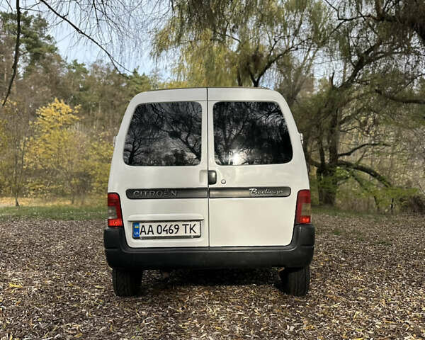 Белый Ситроен Берлинго, объемом двигателя 1.9 л и пробегом 412 тыс. км за 3800 $, фото 4 на Automoto.ua