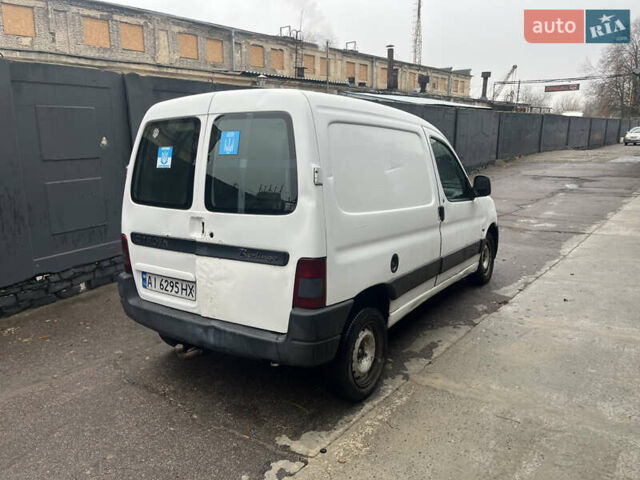 Белый Ситроен Берлинго, объемом двигателя 1.87 л и пробегом 323 тыс. км за 2700 $, фото 3 на Automoto.ua