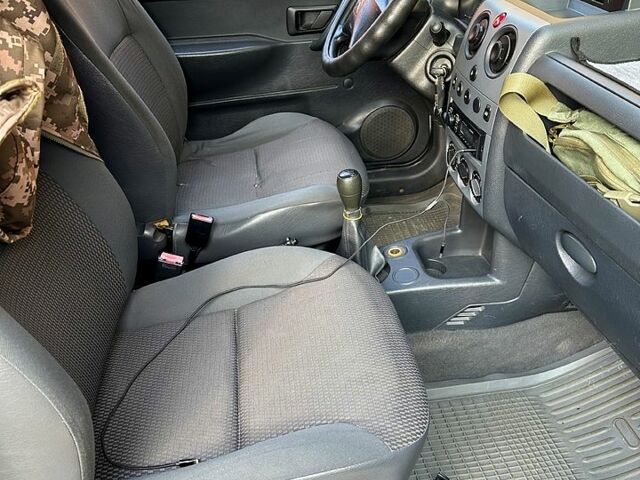 Білий Сітроен Берлінго, об'ємом двигуна 1.9 л та пробігом 195 тис. км за 3800 $, фото 5 на Automoto.ua