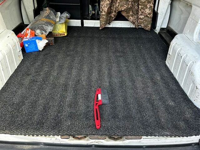 Білий Сітроен Берлінго, об'ємом двигуна 1.9 л та пробігом 195 тис. км за 3800 $, фото 1 на Automoto.ua