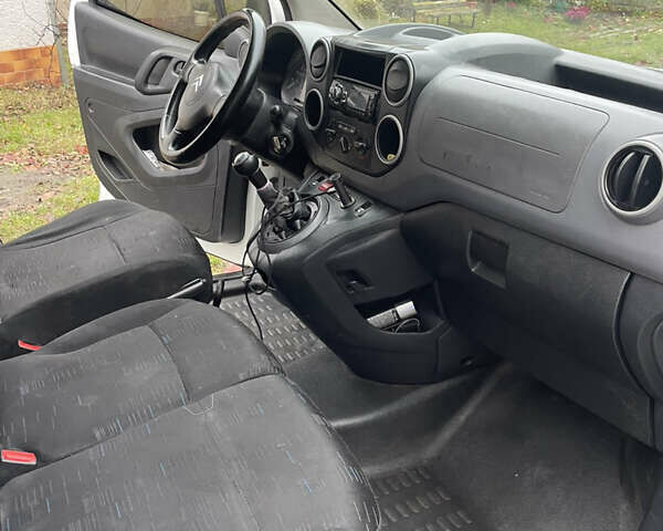 Білий Сітроен Берлінго, об'ємом двигуна 1.56 л та пробігом 293 тис. км за 4500 $, фото 4 на Automoto.ua