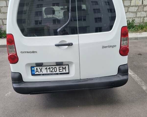 Белый Ситроен Берлинго, объемом двигателя 1.6 л и пробегом 190 тыс. км за 6800 $, фото 3 на Automoto.ua