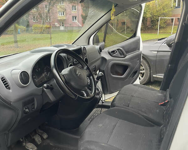 Білий Сітроен Берлінго, об'ємом двигуна 1.56 л та пробігом 293 тис. км за 4500 $, фото 5 на Automoto.ua