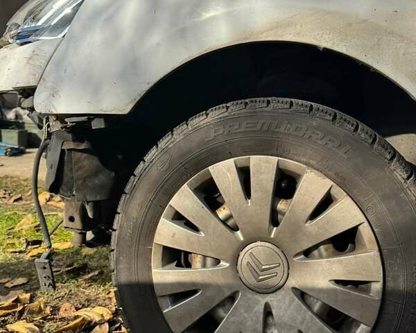 Білий Сітроен Берлінго, об'ємом двигуна 1.6 л та пробігом 347 тис. км за 4000 $, фото 14 на Automoto.ua