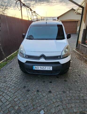 Белый Ситроен Берлинго, объемом двигателя 1.56 л и пробегом 267 тыс. км за 5750 $, фото 1 на Automoto.ua