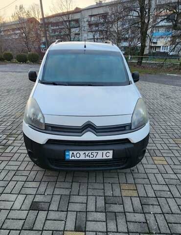 Белый Ситроен Берлинго, объемом двигателя 1.56 л и пробегом 267 тыс. км за 5750 $, фото 4 на Automoto.ua