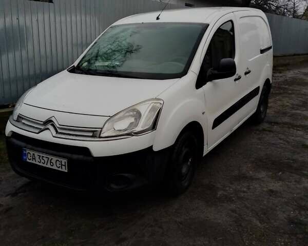 Белый Ситроен Берлинго, объемом двигателя 1.56 л и пробегом 260 тыс. км за 5500 $, фото 10 на Automoto.ua