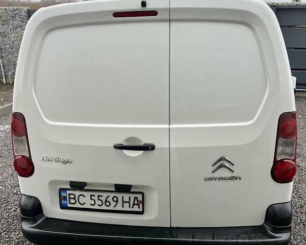 Белый Ситроен Берлинго, объемом двигателя 1.56 л и пробегом 280 тыс. км за 6500 $, фото 4 на Automoto.ua