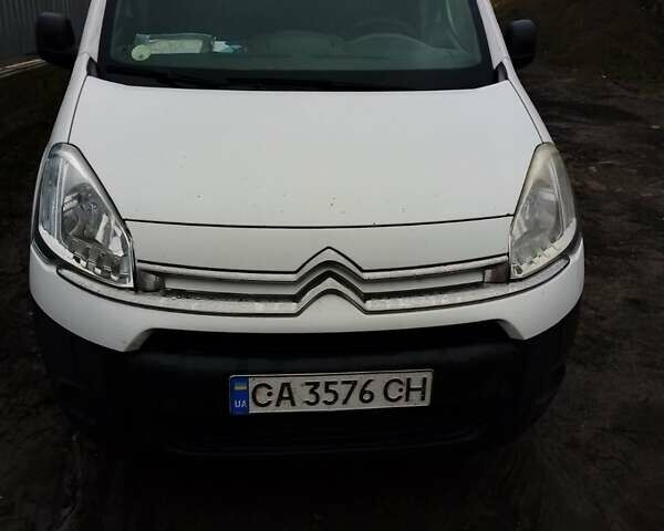 Белый Ситроен Берлинго, объемом двигателя 1.56 л и пробегом 260 тыс. км за 5500 $, фото 1 на Automoto.ua