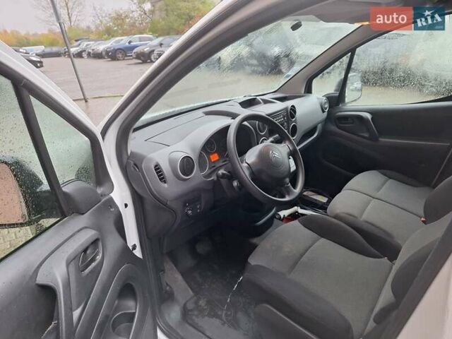 Ситроен Берлинго 2018 в Львове на Automoto.ua Белый Ситроен Берлинго, объемом двигателя 0 л и пробегом 14 тыс. км за 7300 $, фото 8 на Automoto.ua