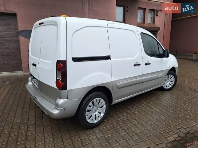 Ситроен Берлинго 2018 в Львове на Automoto.ua Белый Ситроен Берлинго, объемом двигателя 0 л и пробегом 14 тыс. км за 7300 $, фото 9 на Automoto.ua