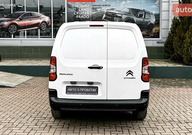 Белый Ситроен Берлинго, объемом двигателя 1.56 л и пробегом 157 тыс. км за 16769 $, фото 5 на Automoto.ua