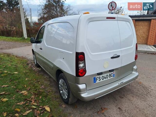 Белый Ситроен Берлинго, объемом двигателя 0 л и пробегом 14 тыс. км за 6900 $, фото 2 на Automoto.ua