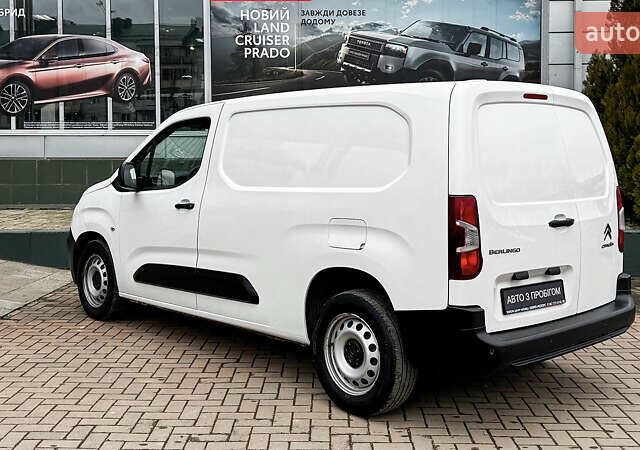 Белый Ситроен Берлинго, объемом двигателя 1.56 л и пробегом 157 тыс. км за 16769 $, фото 7 на Automoto.ua