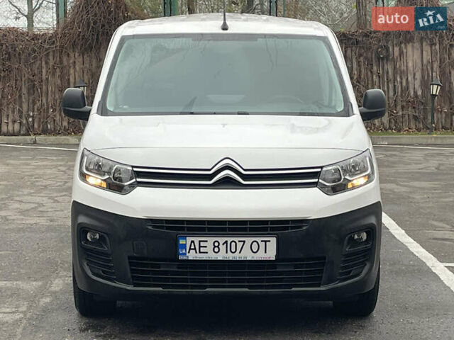 Белый Ситроен Берлинго, объемом двигателя 1.56 л и пробегом 125 тыс. км за 12900 $, фото 1 на Automoto.ua