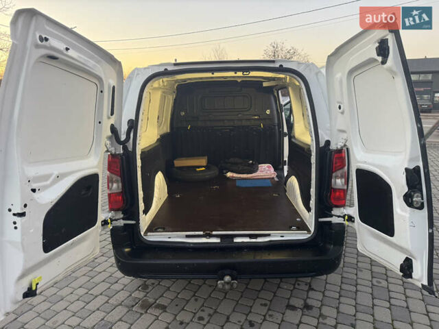 Белый Ситроен Берлинго, объемом двигателя 1.5 л и пробегом 132 тыс. км за 14850 $, фото 14 на Automoto.ua