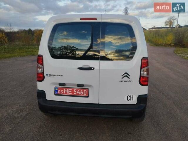 Белый Ситроен Берлинго, объемом двигателя 0 л и пробегом 35 тыс. км за 15000 $, фото 3 на Automoto.ua