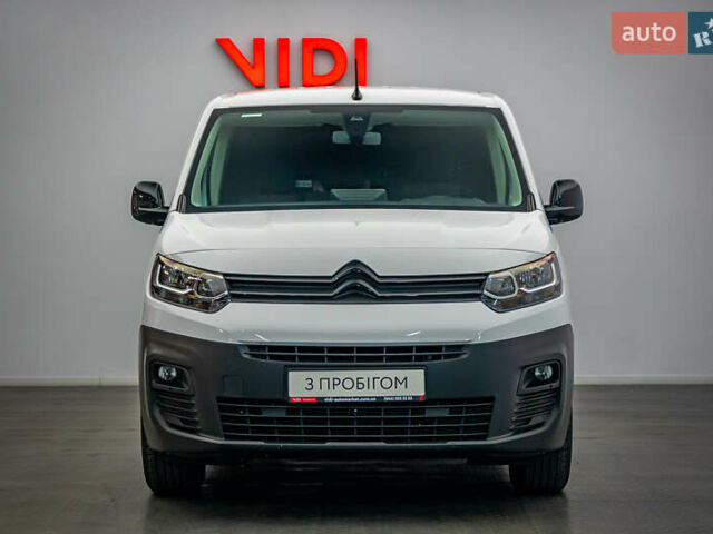 Білий Сітроен Берлінго, об'ємом двигуна 1.5 л та пробігом 71 тис. км за 17556 $, фото 4 на Automoto.ua