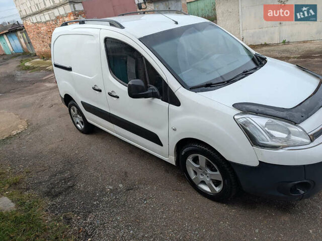 Белый Ситроен Берлинго, объемом двигателя 1.56 л и пробегом 430 тыс. км за 5000 $, фото 2 на Automoto.ua