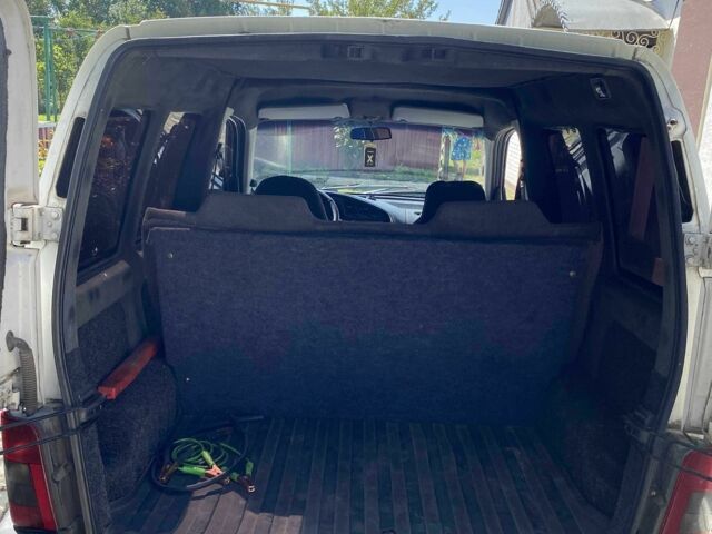 Белый Ситроен Берлинго, объемом двигателя 1.9 л и пробегом 300 тыс. км за 2300 $, фото 6 на Automoto.ua