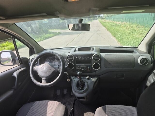 Ситроен Берлинго 2013 в Борисполе на Automoto.ua Белый Ситроен Берлинго, объемом двигателя 1.6 л и пробегом 230 тыс. км за 2500 $, фото 4 на Automoto.ua