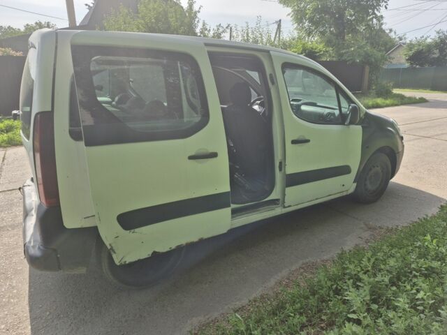 Ситроен Берлинго 2013 в Борисполе на Automoto.ua Белый Ситроен Берлинго, объемом двигателя 1.6 л и пробегом 230 тыс. км за 2500 $, фото 5 на Automoto.ua