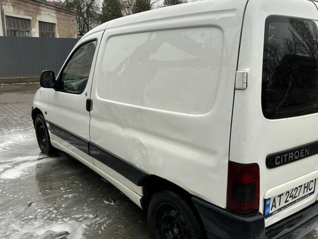 Белый Ситроен Берлинго, объемом двигателя 1.9 л и пробегом 450 тыс. км за 1300 $, фото 4 на Automoto.ua