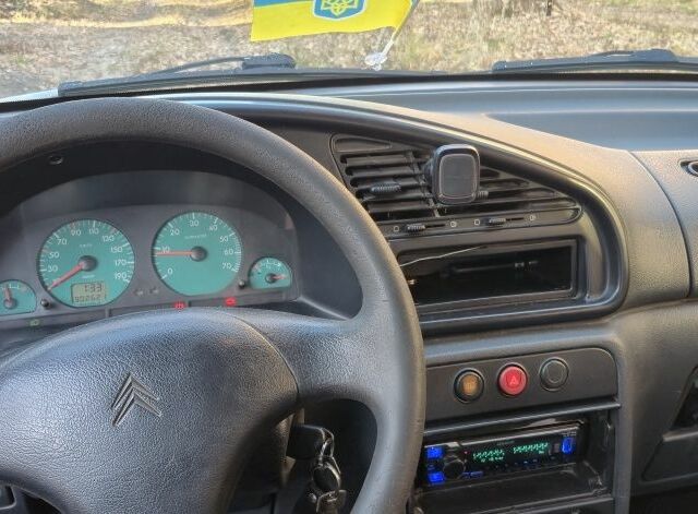 Белый Ситроен Берлинго, объемом двигателя 1.9 л и пробегом 305 тыс. км за 1500 $, фото 7 на Automoto.ua