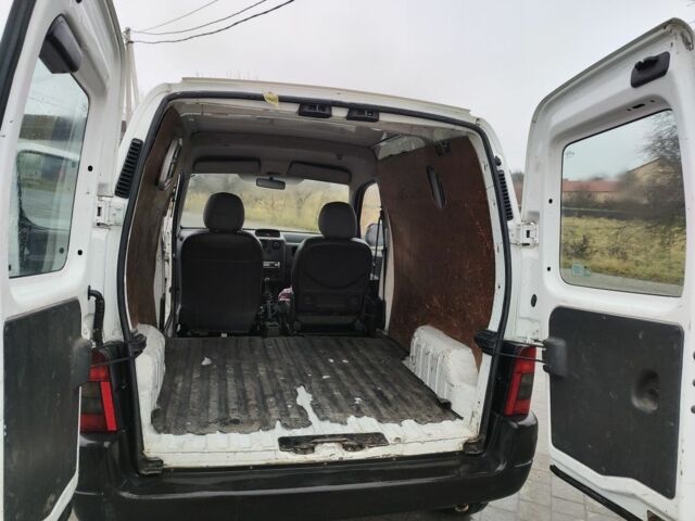 Белый Ситроен Берлинго, объемом двигателя 1.9 л и пробегом 286 тыс. км за 2300 $, фото 10 на Automoto.ua