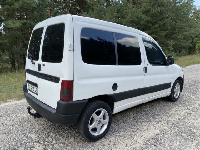 Белый Ситроен Берлинго, объемом двигателя 1.9 л и пробегом 275 тыс. км за 2950 $, фото 1 на Automoto.ua