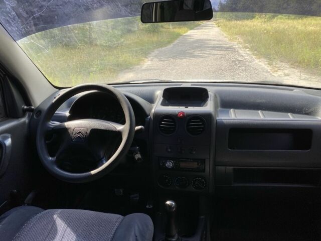 Белый Ситроен Берлинго, объемом двигателя 1.9 л и пробегом 275 тыс. км за 2950 $, фото 10 на Automoto.ua