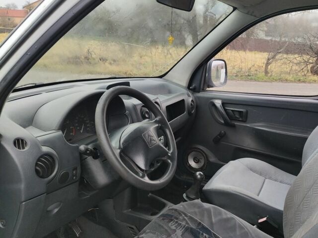 Белый Ситроен Берлинго, объемом двигателя 1.9 л и пробегом 286 тыс. км за 2300 $, фото 7 на Automoto.ua