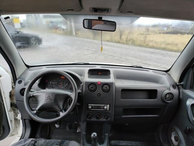 Белый Ситроен Берлинго, объемом двигателя 1.9 л и пробегом 286 тыс. км за 2300 $, фото 12 на Automoto.ua