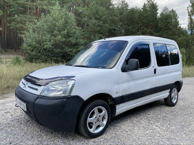 Белый Ситроен Берлинго, объемом двигателя 1.9 л и пробегом 275 тыс. км за 2950 $, фото 2 на Automoto.ua