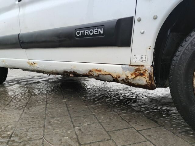 Белый Ситроен Берлинго, объемом двигателя 1.9 л и пробегом 286 тыс. км за 2300 $, фото 6 на Automoto.ua