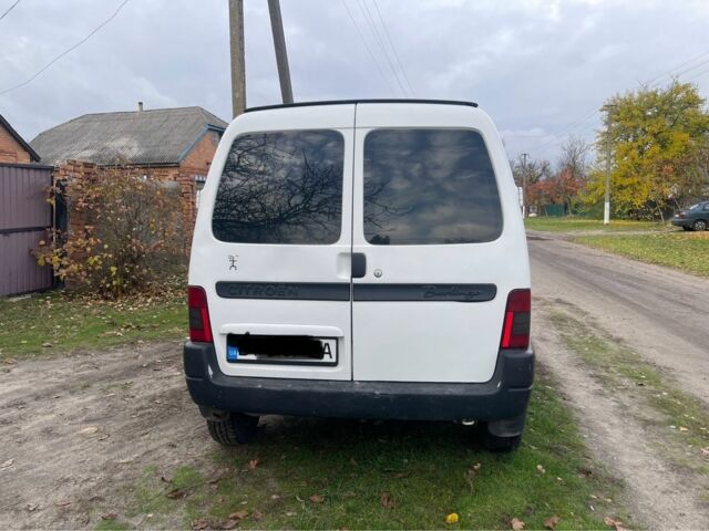 Ситроен Берлинго 2004 в Лубнах на Automoto.ua Белый Ситроен Берлинго, объемом двигателя 1.9 л и пробегом 230 тыс. км за 3800 $, фото 6 на Automoto.ua