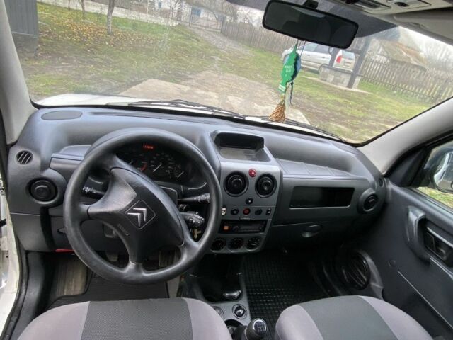 Білий Сітроен Берлінго, об'ємом двигуна 2 л та пробігом 315 тис. км за 3250 $, фото 5 на Automoto.ua