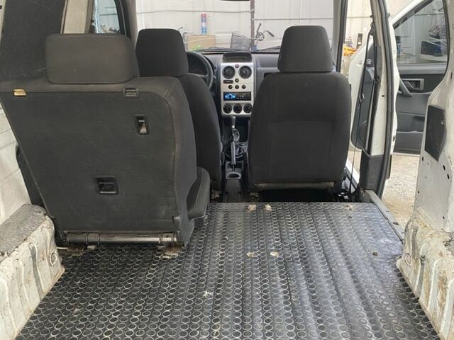 Белый Ситроен Берлинго, объемом двигателя 1.9 л и пробегом 1 тыс. км за 2800 $, фото 8 на Automoto.ua