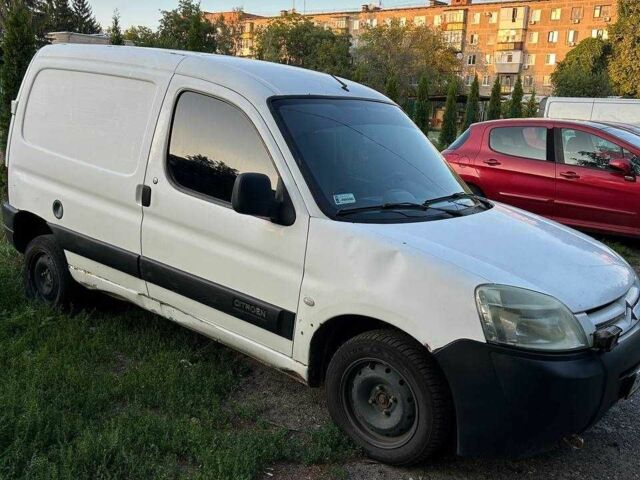 Белый Ситроен Берлинго, объемом двигателя 1.9 л и пробегом 500 тыс. км за 2300 $, фото 2 на Automoto.ua