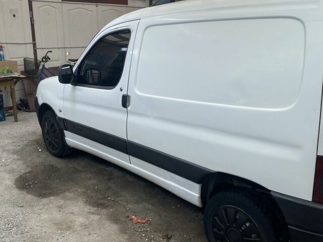 Белый Ситроен Берлинго, объемом двигателя 1.9 л и пробегом 1 тыс. км за 2800 $, фото 5 на Automoto.ua