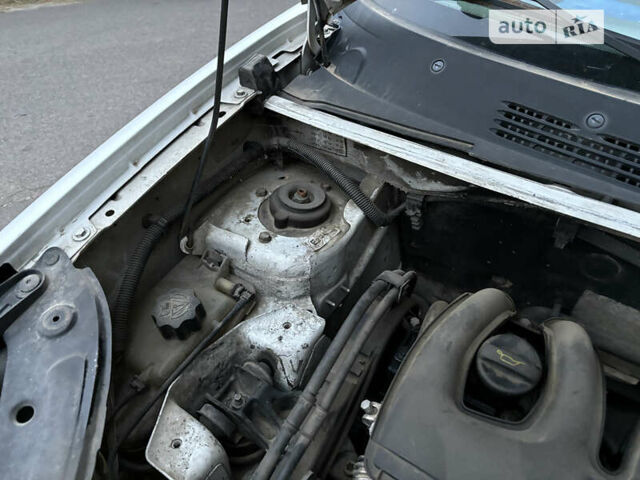 Белый Ситроен Берлинго, объемом двигателя 1.87 л и пробегом 300 тыс. км за 2150 $, фото 2 на Automoto.ua