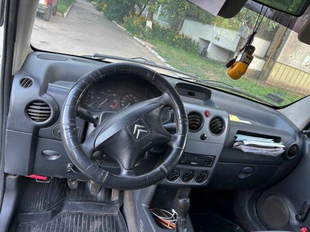 Белый Ситроен Берлинго, объемом двигателя 1.9 л и пробегом 500 тыс. км за 2300 $, фото 7 на Automoto.ua